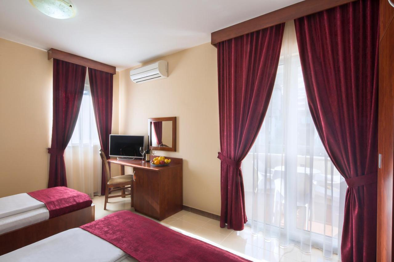 Apartmani Salus Будва Екстериор снимка