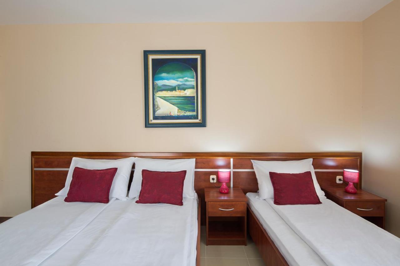Apartmani Salus Будва Екстериор снимка