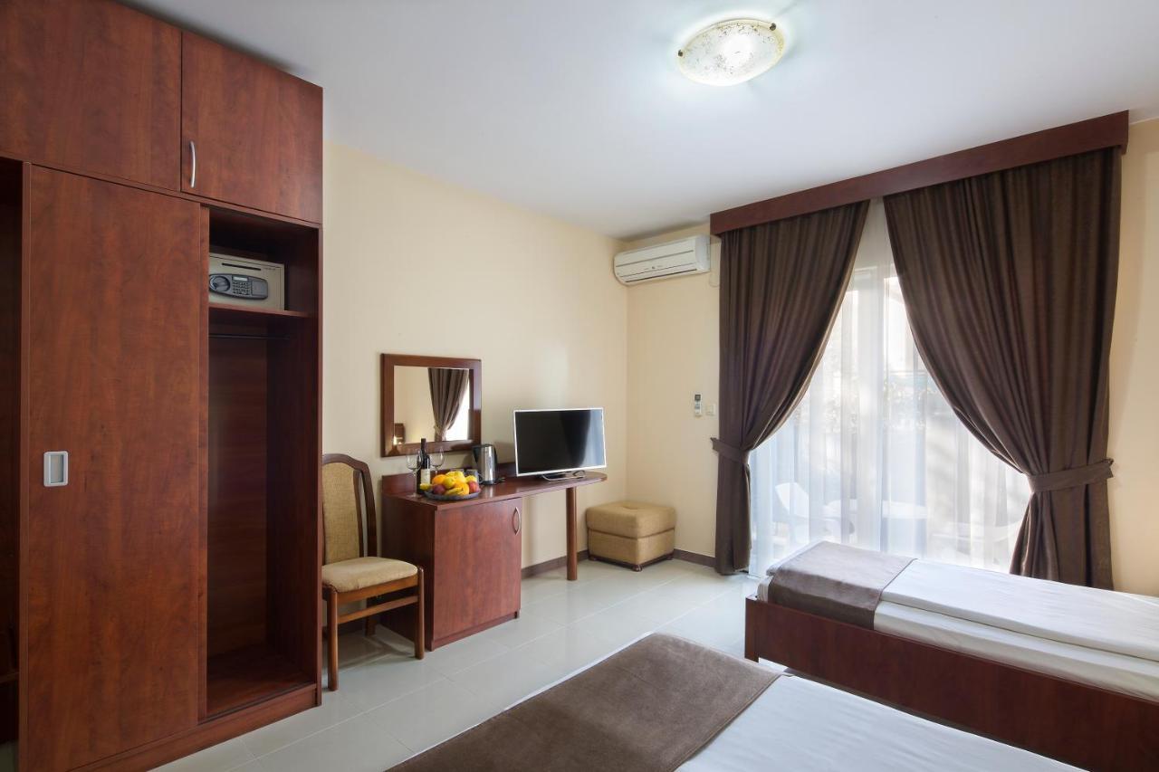Apartmani Salus Будва Екстериор снимка