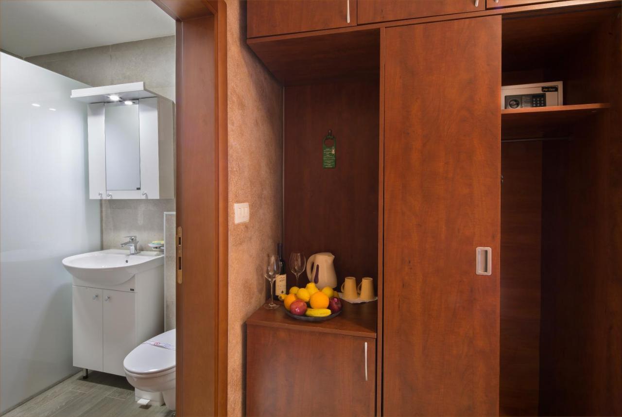 Apartmani Salus Будва Екстериор снимка