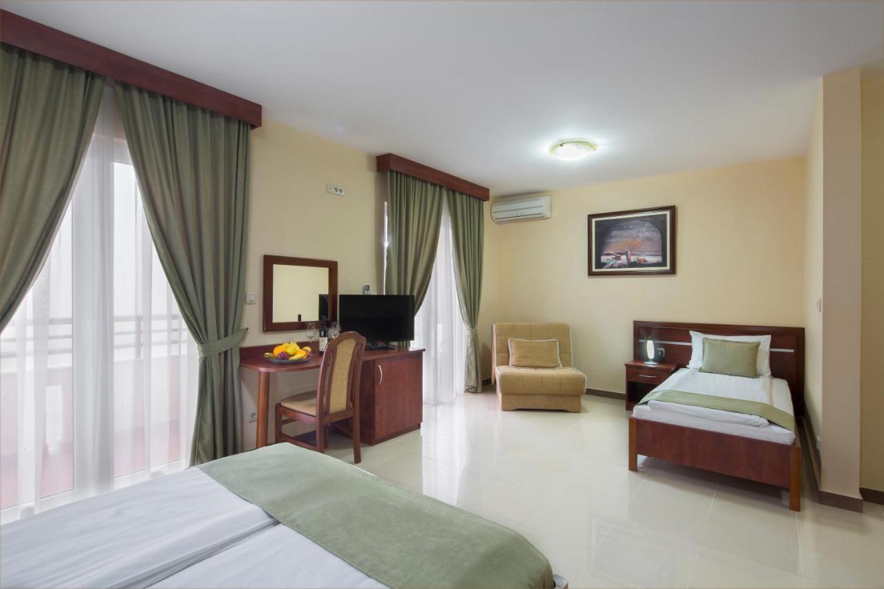Apartmani Salus Будва Екстериор снимка