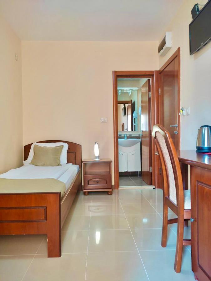 Apartmani Salus Будва Екстериор снимка