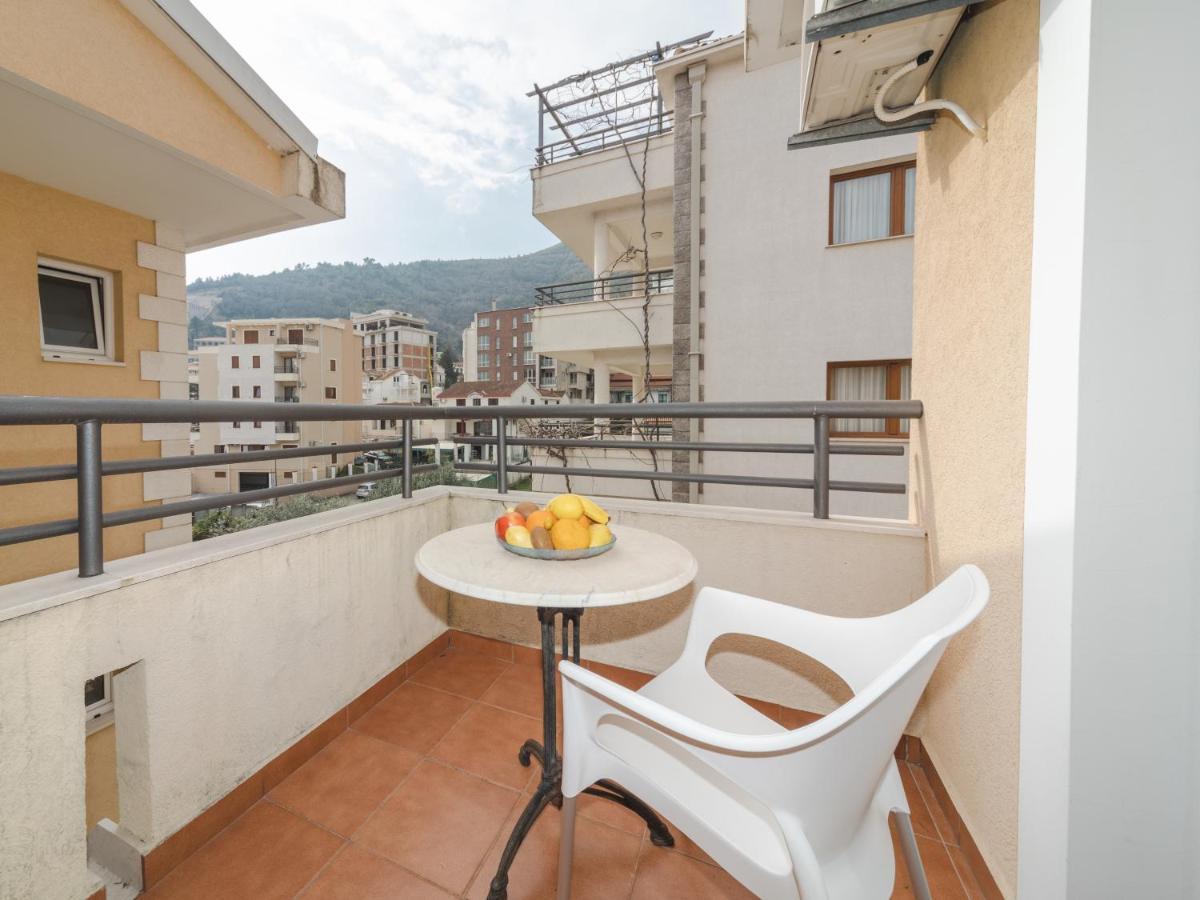 Apartmani Salus Будва Екстериор снимка