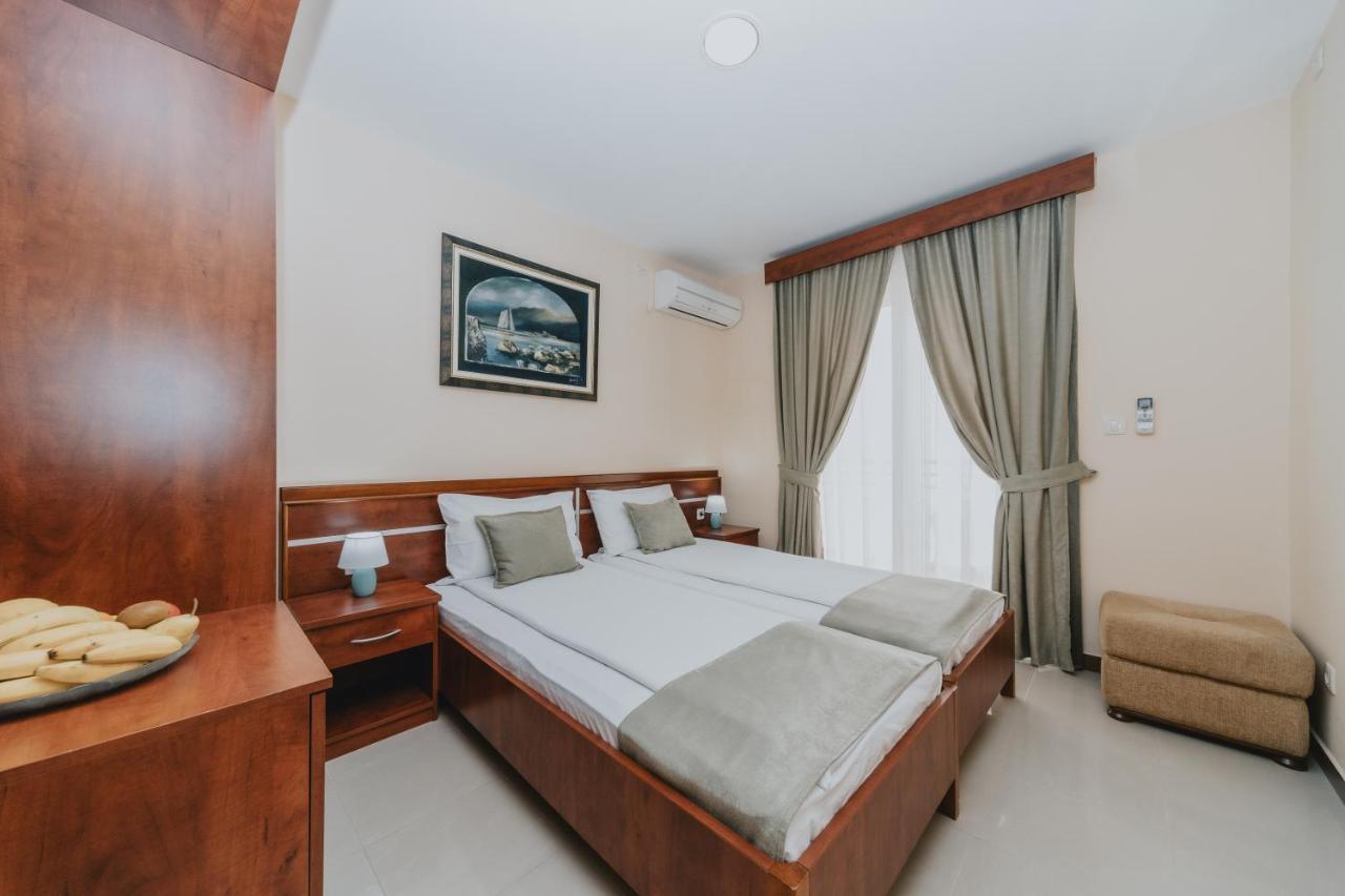 Apartmani Salus Будва Екстериор снимка