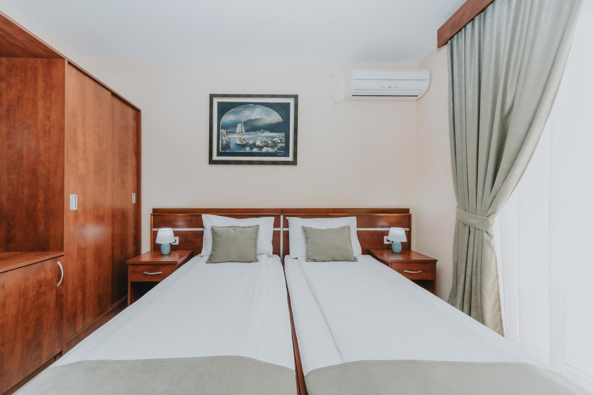 Apartmani Salus Будва Стая снимка